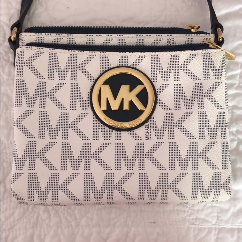 MICHAEL KORS Crossbody Bag